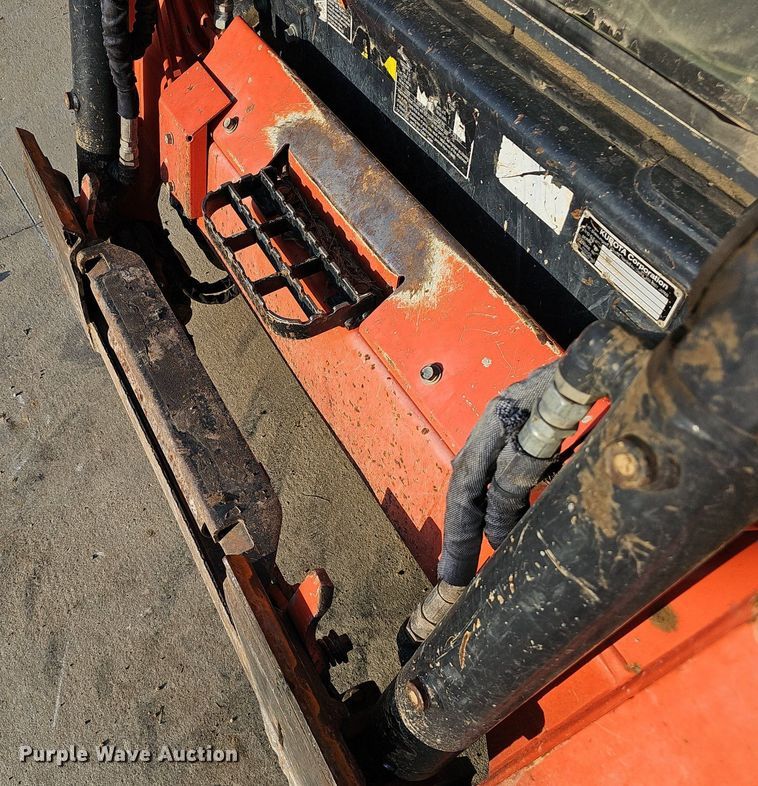image for item NX9126 2015 Kubota  SVL 75-2 tracked skid steer loader