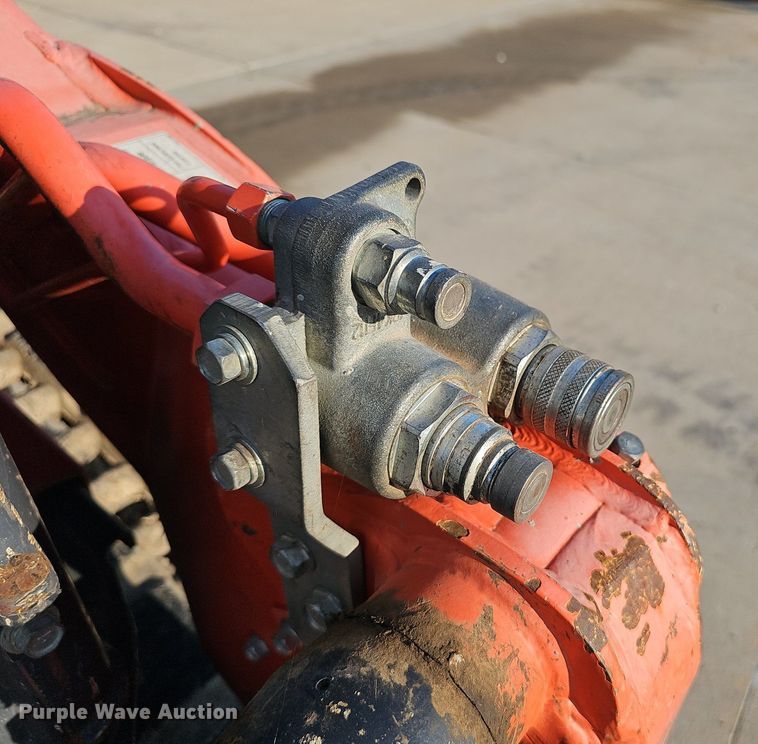 image for item NX9126 2015 Kubota  SVL 75-2 tracked skid steer loader