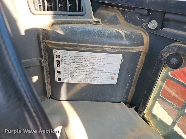 image for item NX9126 2015 Kubota  SVL 75-2 tracked skid steer loader