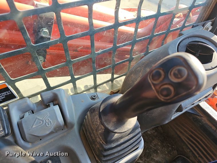 image for item NX9126 2015 Kubota  SVL 75-2 tracked skid steer loader