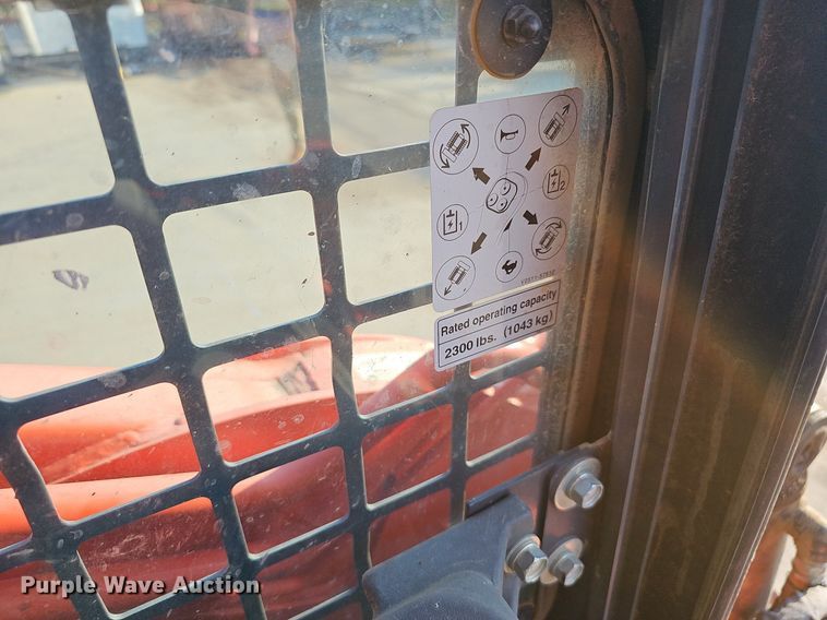 image for item NX9126 2015 Kubota  SVL 75-2 tracked skid steer loader