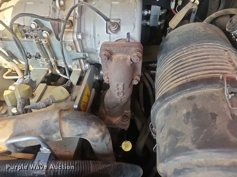 image for item NX9126 2015 Kubota  SVL 75-2 tracked skid steer loader