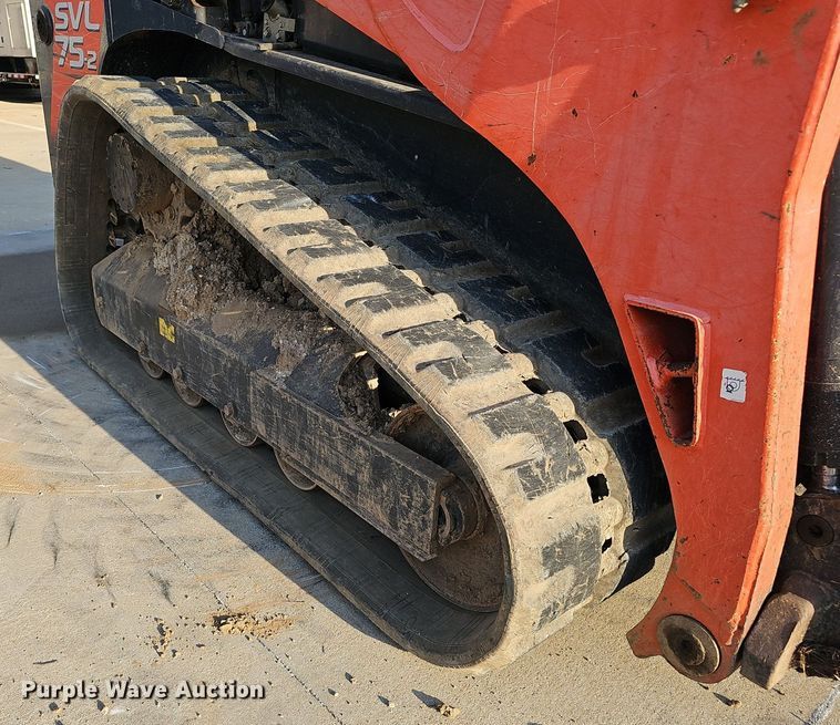 image for item NX9126 2015 Kubota  SVL 75-2 tracked skid steer loader