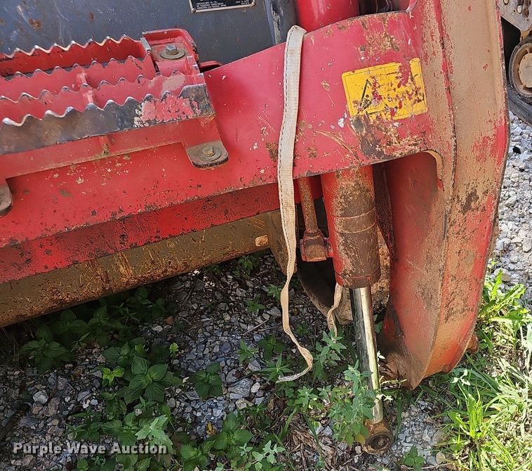 image for item NX9128 2021 Takeuchi  TL12V2 tracked skid steer loader