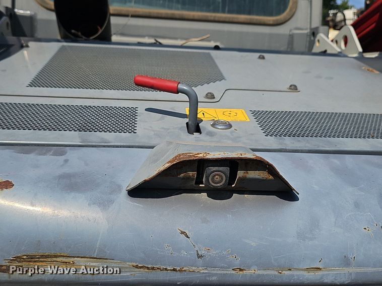 image for item NX9128 2021 Takeuchi  TL12V2 tracked skid steer loader