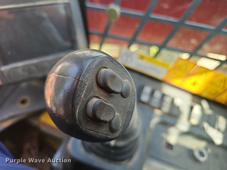 image for item NX9128 2021 Takeuchi  TL12V2 tracked skid steer loader