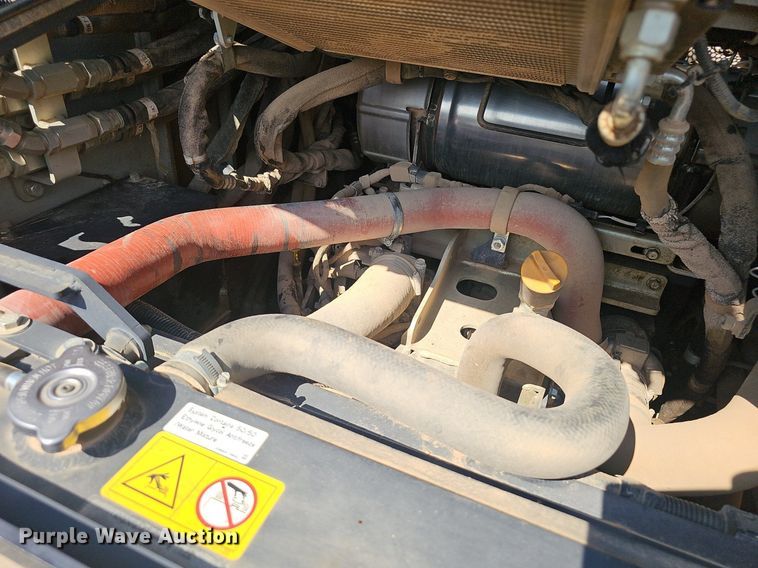 image for item NX9128 2021 Takeuchi  TL12V2 tracked skid steer loader