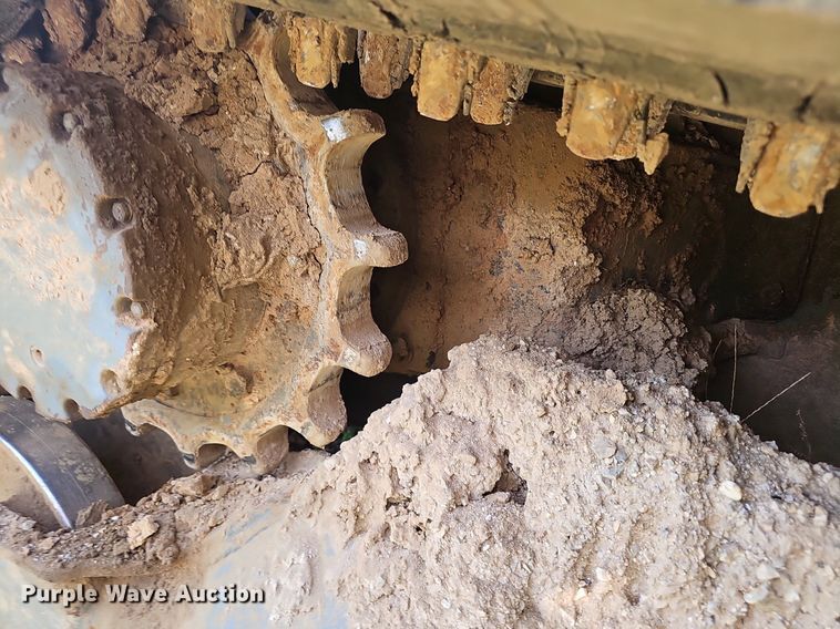 image for item NX9128 2021 Takeuchi  TL12V2 tracked skid steer loader