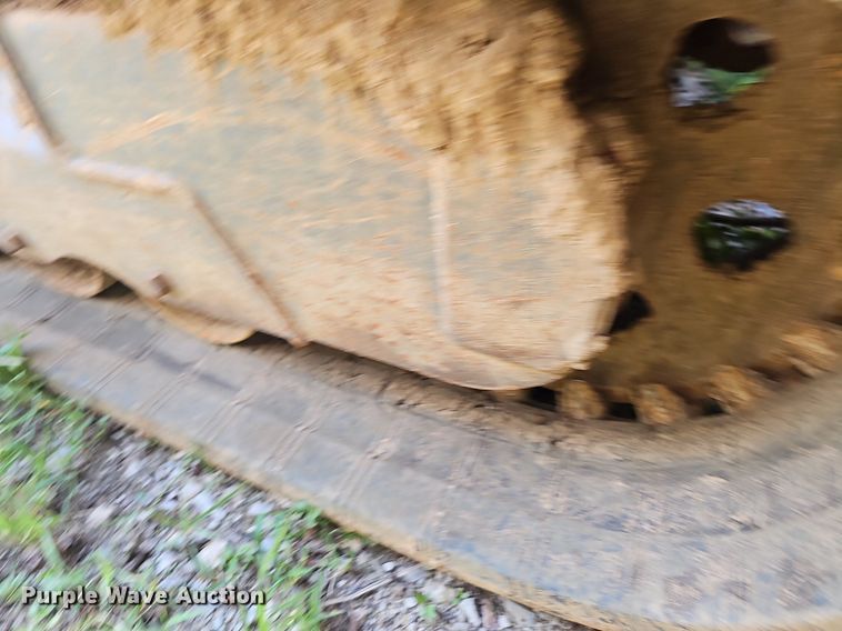 image for item NX9128 2021 Takeuchi  TL12V2 tracked skid steer loader