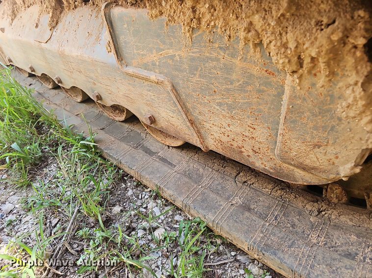 image for item NX9128 2021 Takeuchi  TL12V2 tracked skid steer loader