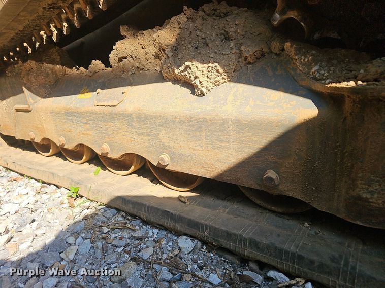 image for item NX9128 2021 Takeuchi  TL12V2 tracked skid steer loader