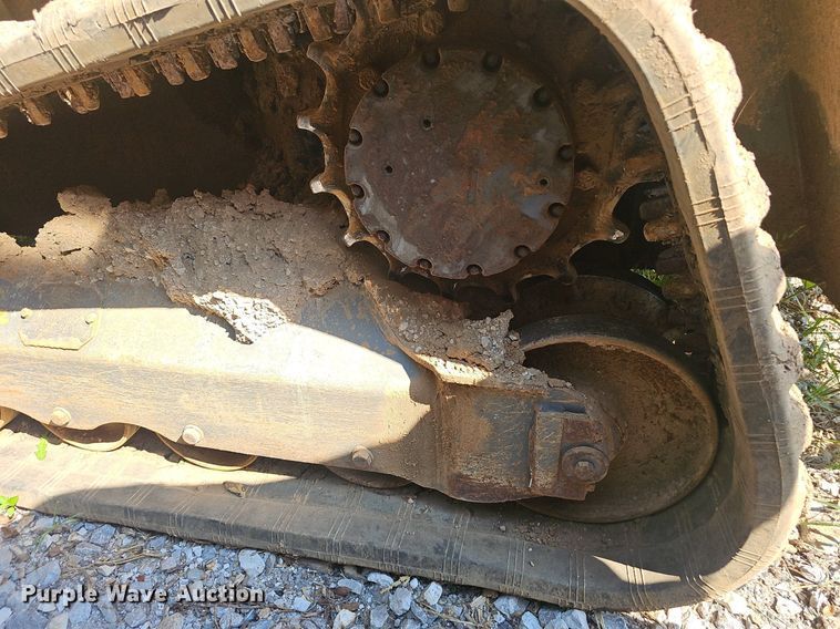 image for item NX9128 2021 Takeuchi  TL12V2 tracked skid steer loader