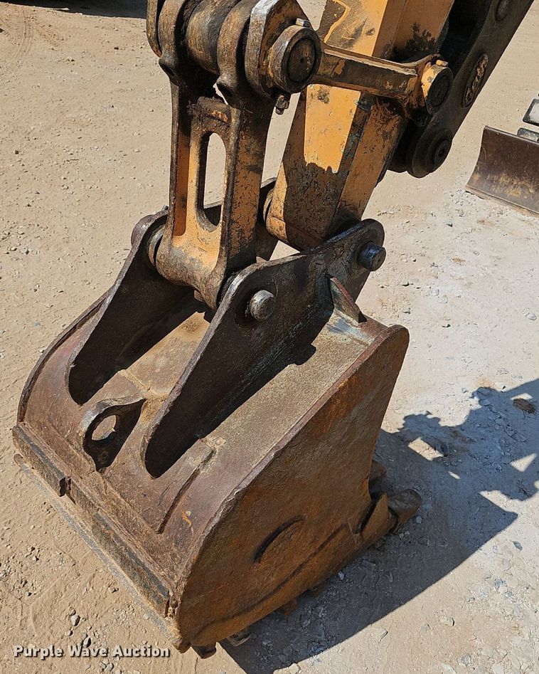 image for item NX9134 2015 Case CX80C mini excavator