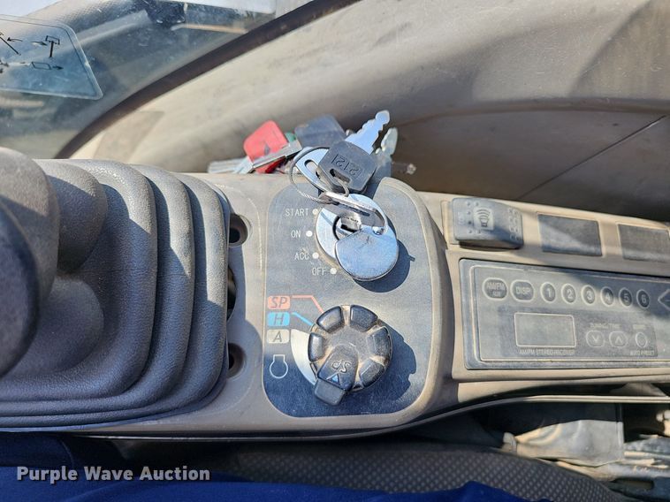 image for item NX9134 2015 Case CX80C mini excavator