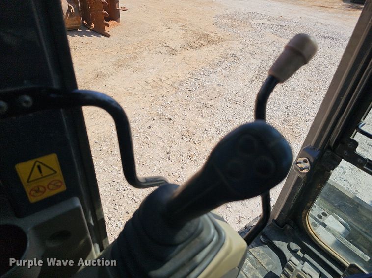 image for item NX9134 2015 Case CX80C mini excavator