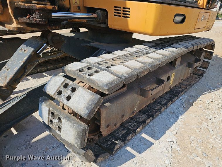 image for item NX9134 2015 Case CX80C mini excavator