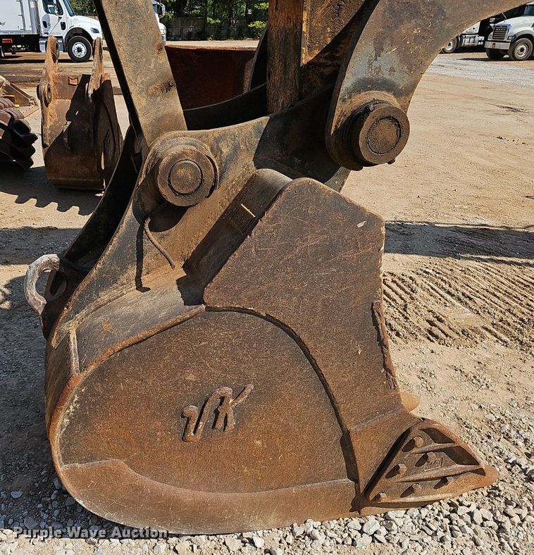 image for item NX9135 2014 Sany SY235LC excavator