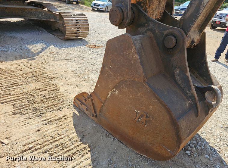 image for item NX9135 2014 Sany SY235LC excavator