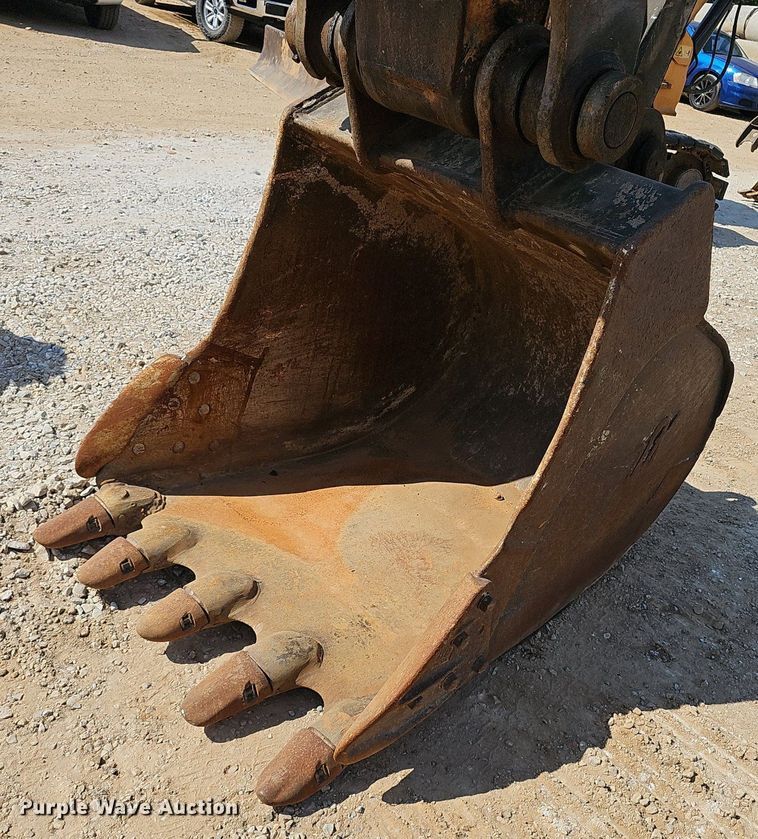 image for item NX9135 2014 Sany SY235LC excavator