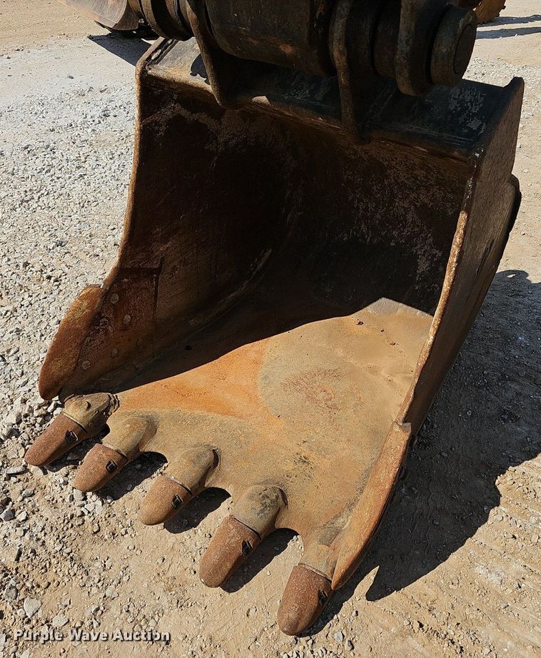 image for item NX9135 2014 Sany SY235LC excavator