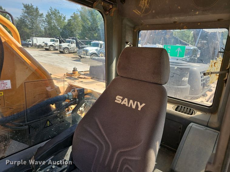 image for item NX9135 2014 Sany SY235LC excavator