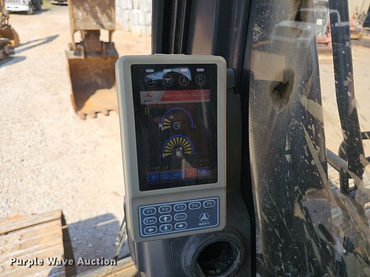 image for item NX9135 2014 Sany SY235LC excavator