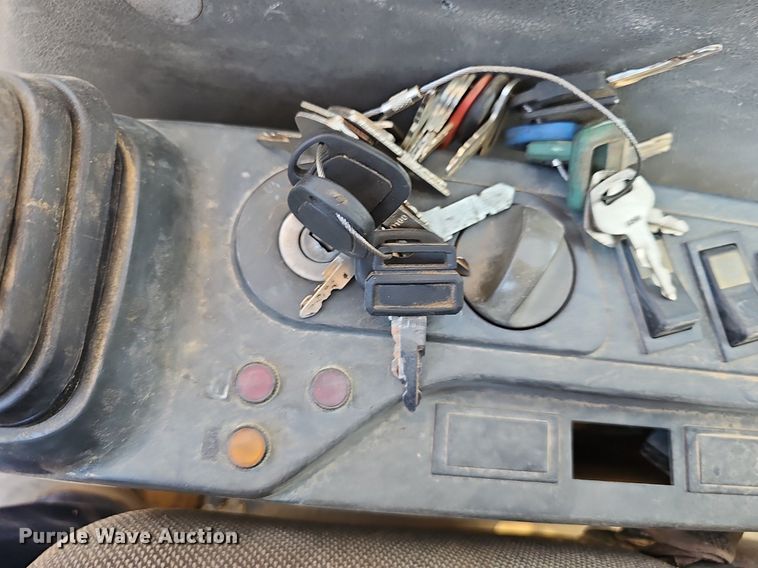 image for item NX9135 2014 Sany SY235LC excavator