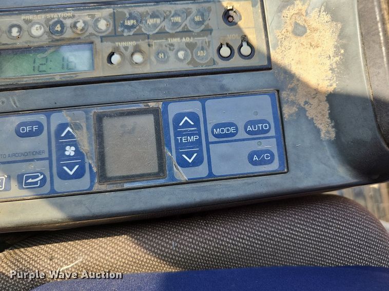 image for item NX9135 2014 Sany SY235LC excavator