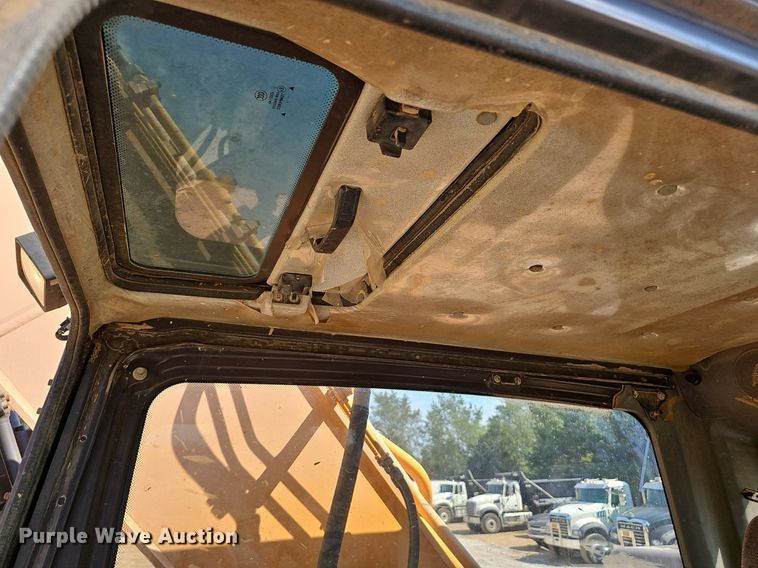 image for item NX9135 2014 Sany SY235LC excavator