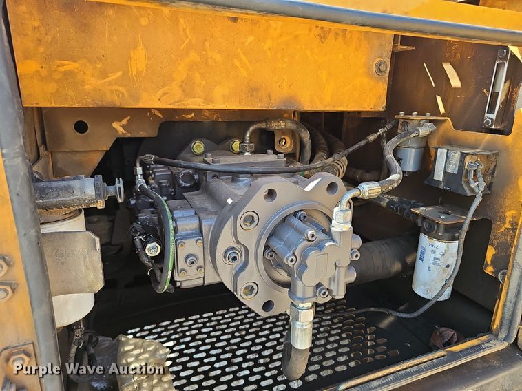 image for item NX9135 2014 Sany SY235LC excavator