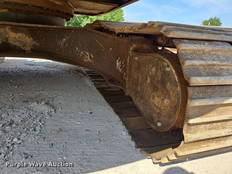 image for item NX9135 2014 Sany SY235LC excavator