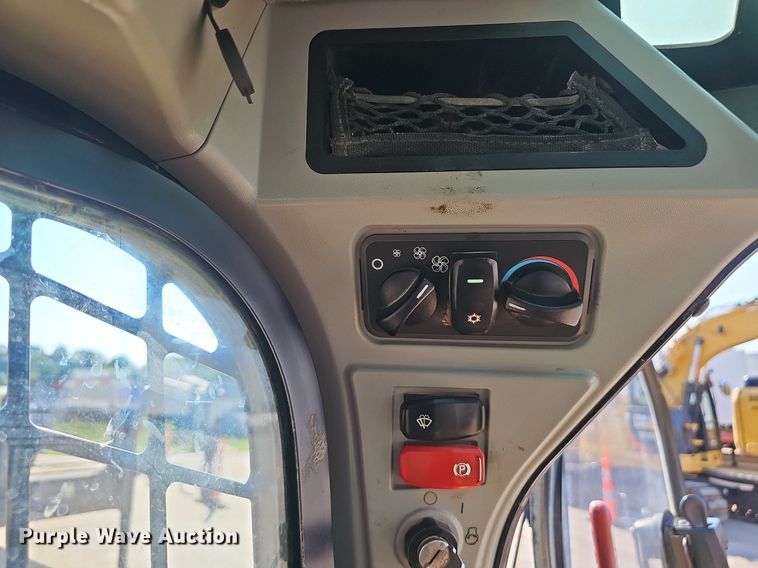 image for item NX9143 2020 Caterpillar  299D3XE tracked skid steer loader