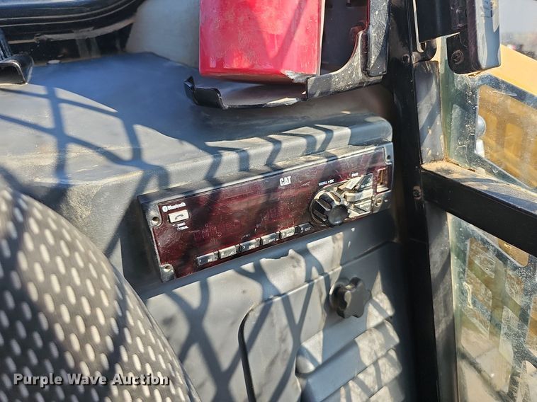 image for item NX9143 2020 Caterpillar  299D3XE tracked skid steer loader