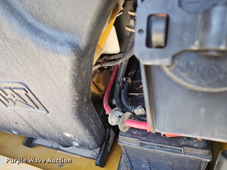 image for item NX9143 2020 Caterpillar  299D3XE tracked skid steer loader