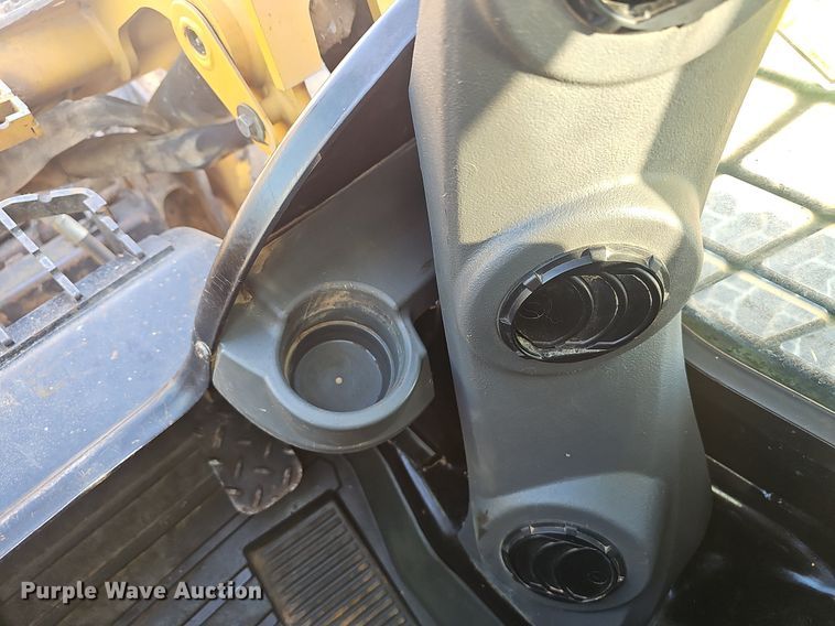 image for item NX9144 2019 Caterpillar  289D3 tracked skid steer loader