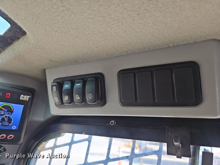 image for item NX9144 2019 Caterpillar  289D3 tracked skid steer loader