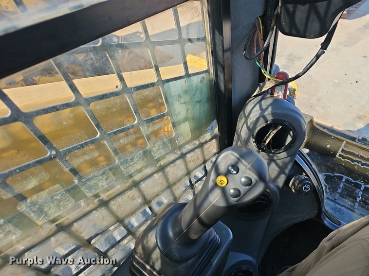 image for item NX9144 2019 Caterpillar  289D3 tracked skid steer loader