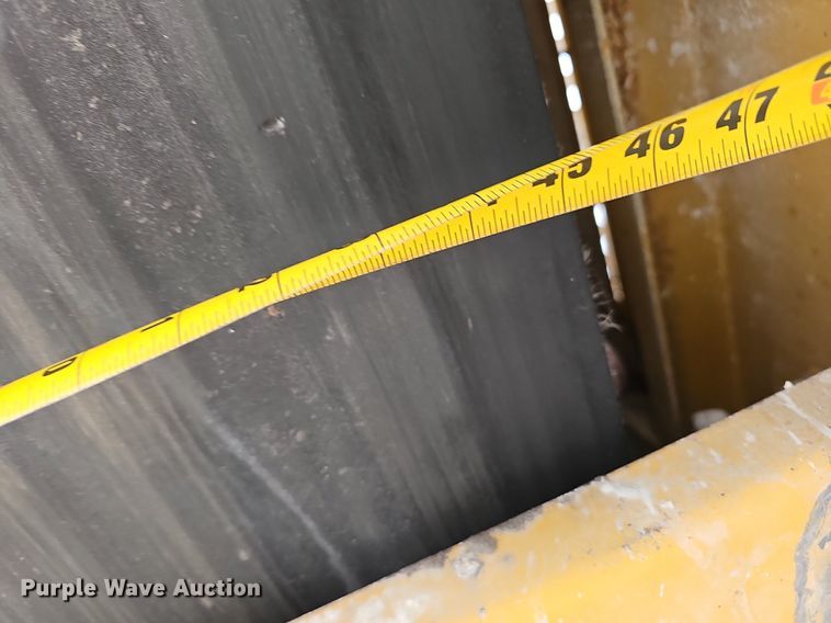 image for item NX9160 2012 IROCK 522T screening plant