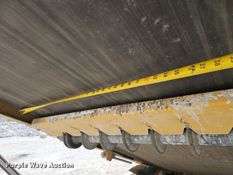 image for item NX9160 2012 IROCK 522T screening plant