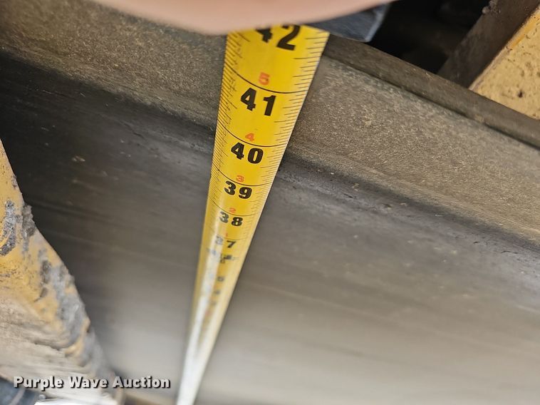 image for item NX9160 2012 IROCK 522T screening plant