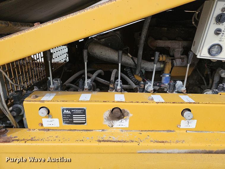 image for item NX9160 2012 IROCK 522T screening plant