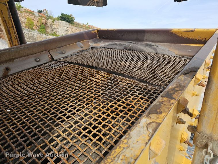 image for item NX9160 2012 IROCK 522T screening plant