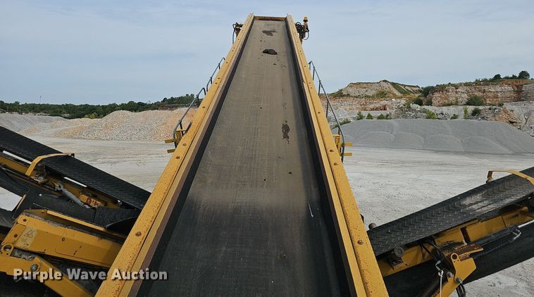 image for item NX9160 2012 IROCK 522T screening plant