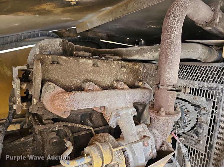 image for item NX9160 2012 IROCK 522T screening plant