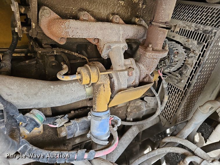 image for item NX9160 2012 IROCK 522T screening plant