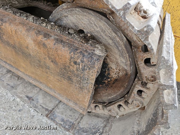 image for item NX9160 2012 IROCK 522T screening plant