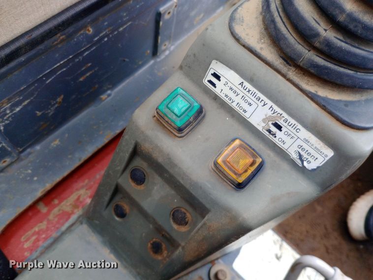 image for item NY9333 Takeuchi TL140 tracked skid steer loader