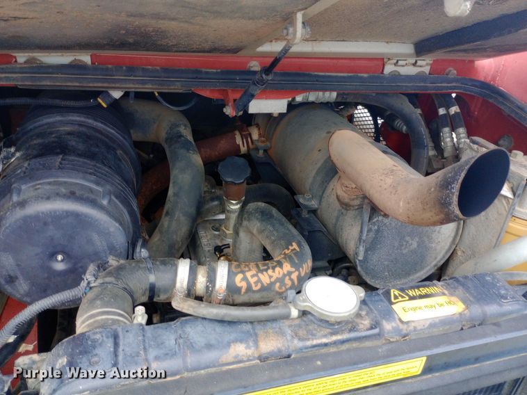 image for item NY9333 Takeuchi TL140 tracked skid steer loader