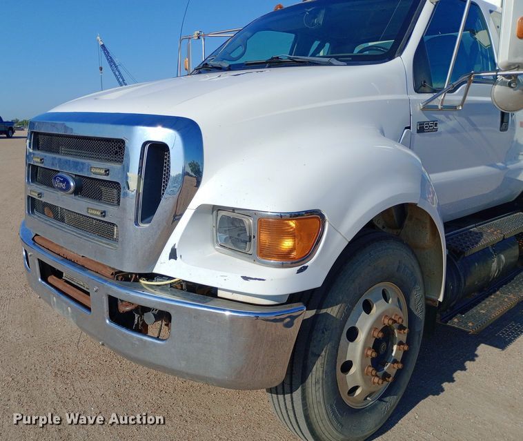 image for item NY9468 2008 Ford F650 Super Duty Crew Cab fuel/ lube truck