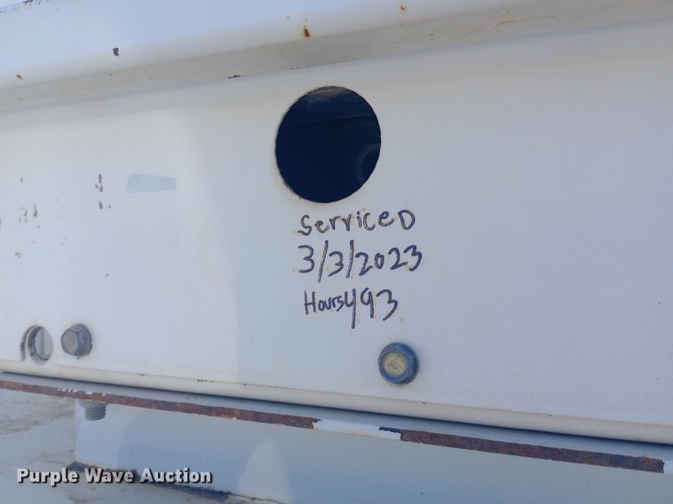 image for item NY9468 2008 Ford F650 Super Duty Crew Cab fuel/ lube truck